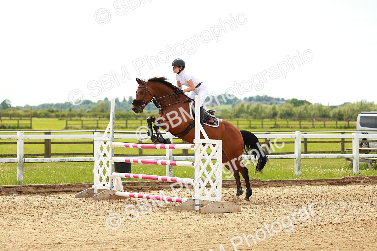 SBM_002333 - Class 4 - Senior Newcomers - 1.10m
