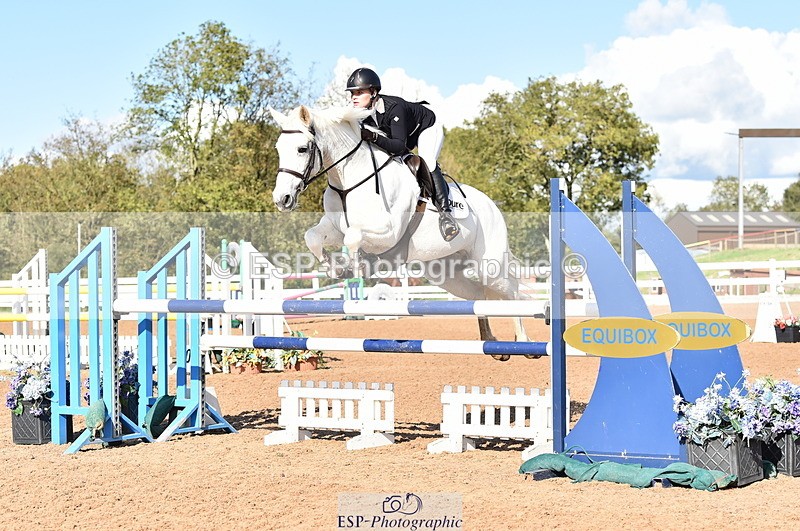 231014A-140242-05189 - Cls 15 1.05m Amateur Q 2nd R