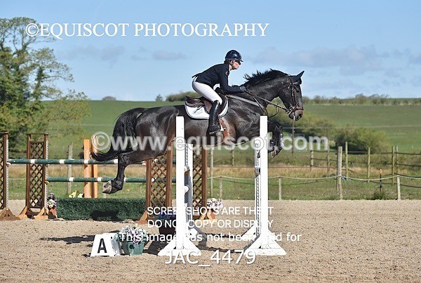 JAC_4479 - CLASS 11 SAT Andrew Hamilton Coach, RHS Foxhunter Championship Qualifier