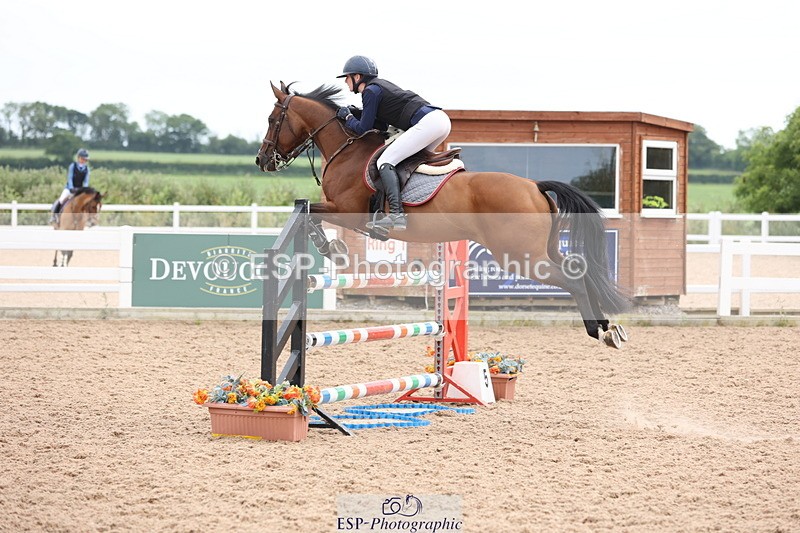 240630A-163302-15215 - Cls 33 Foxhunter and 1.10m Open