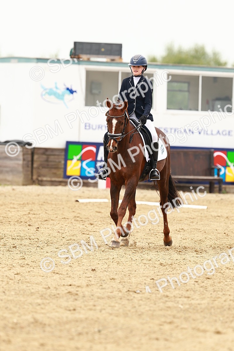 SBM_001120 - Class 6 - Novice 4