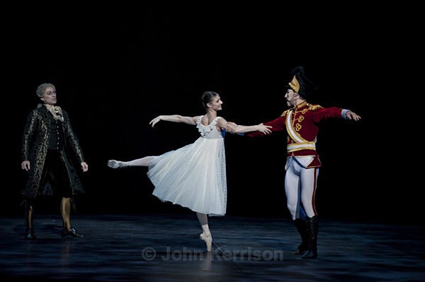  - Nutcracker