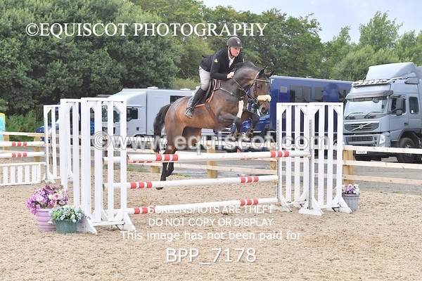 BPP_7178 - CLASS 4 Senior Newcomers/ 1.10m Open