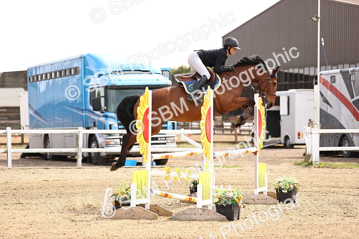 SBM_002275 - Class 11 - Senior newcomers - 1.10m