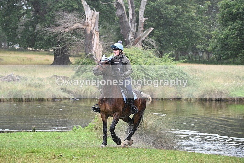 WJ7_9046 - Time at Water 11:53 to 12:23