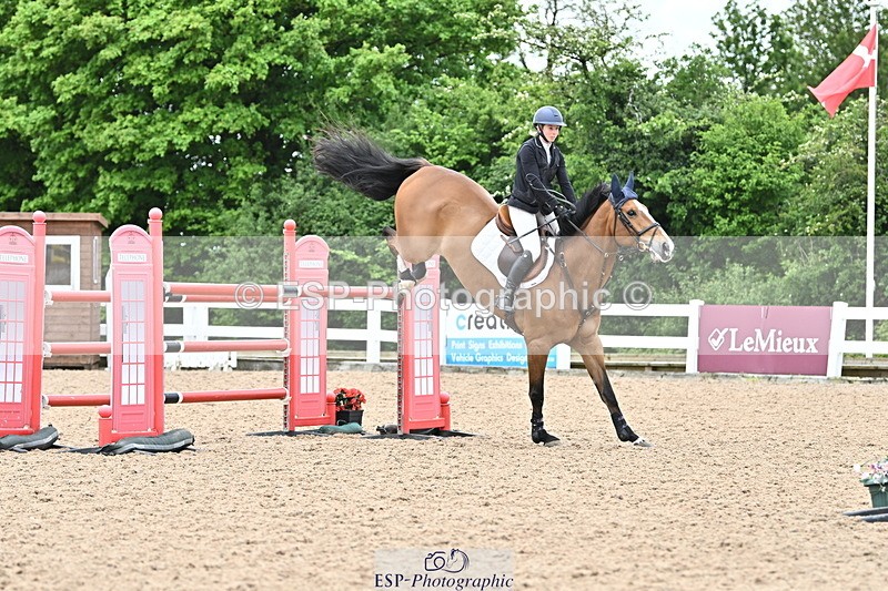 240523A-135730-01973 - Cls 5 National 1.30m