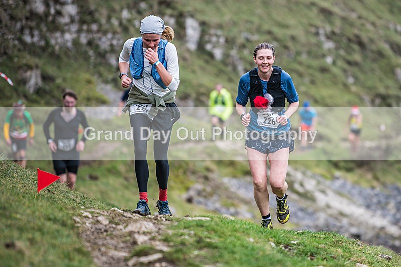 Litton-726 - Litton Christmas Cracker Fell Race (Limestone Series) Sunday 14th December 2025