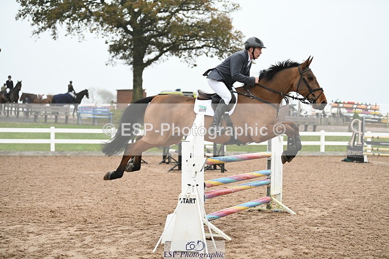 241103A-105841-07632 - SUN Cls 21 Snr Newcomers and 1.10m Open