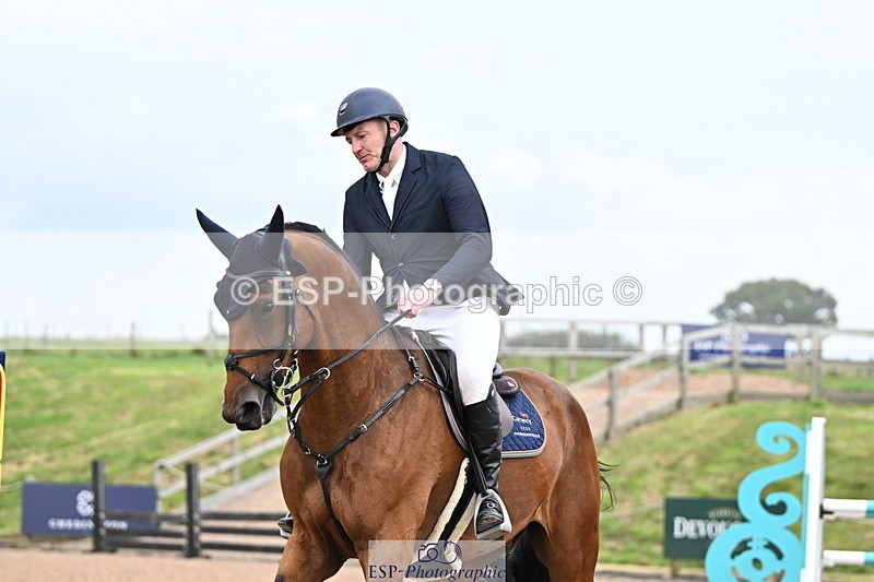 240828A-163213-01373 - Cls 5 Snr Foxhunter and 1.20m Open