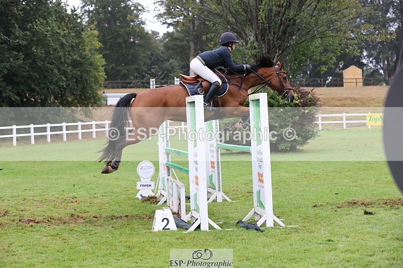 250830A-151231-07237 - Cls 16 Snr Newcomers and 1.10m Open