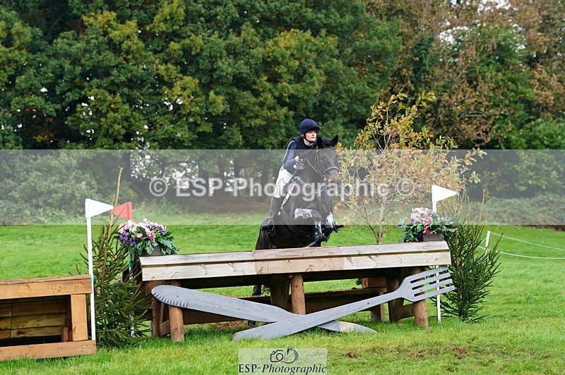 251025A-111546-18528 - E-392-Mary.Lowe