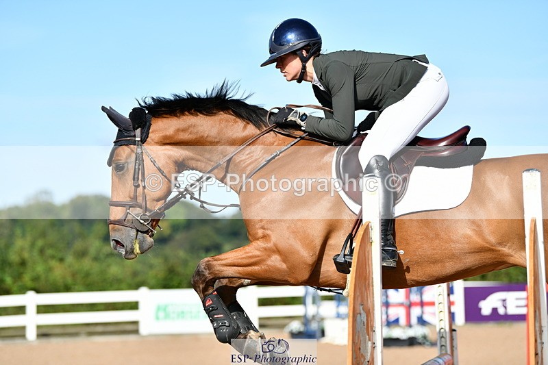 240913A-100859-03111 - Cls 20 Snr British Novice and 90cm Open