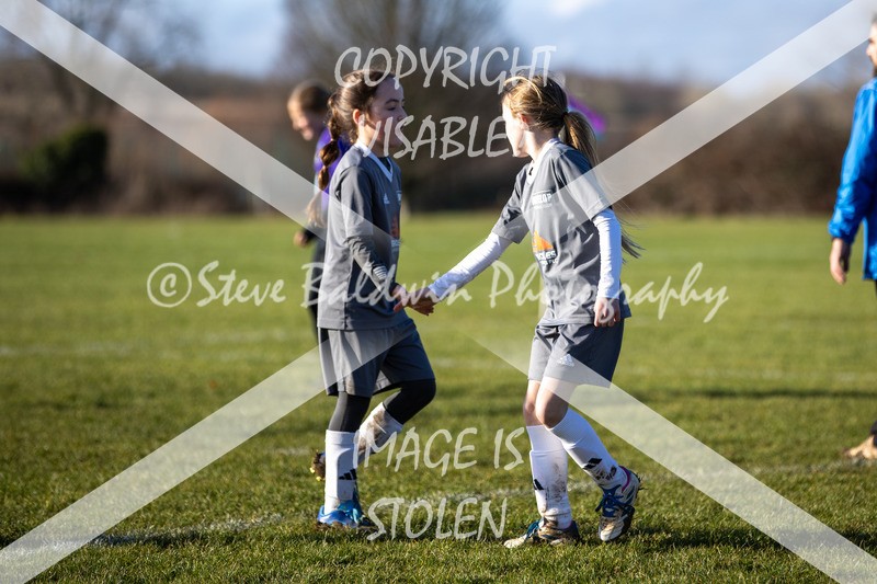 1DX31340 - 2026-01-17 FC Abbey Meads U9 Purple Girls V Develop FC U9 Girls