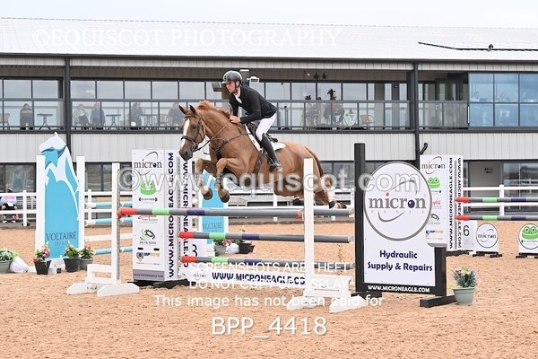 BPP_4418 - CLASS 5 WED Redpost Equestrian Senior Foxhunter/1.20m Open