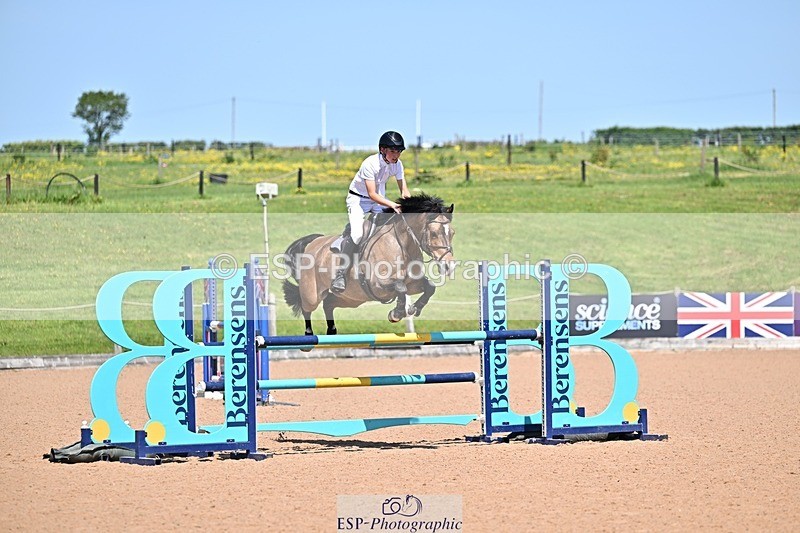 260524-144211-01975 - Cls 35 Pony Foxhunter and 1.10m Open