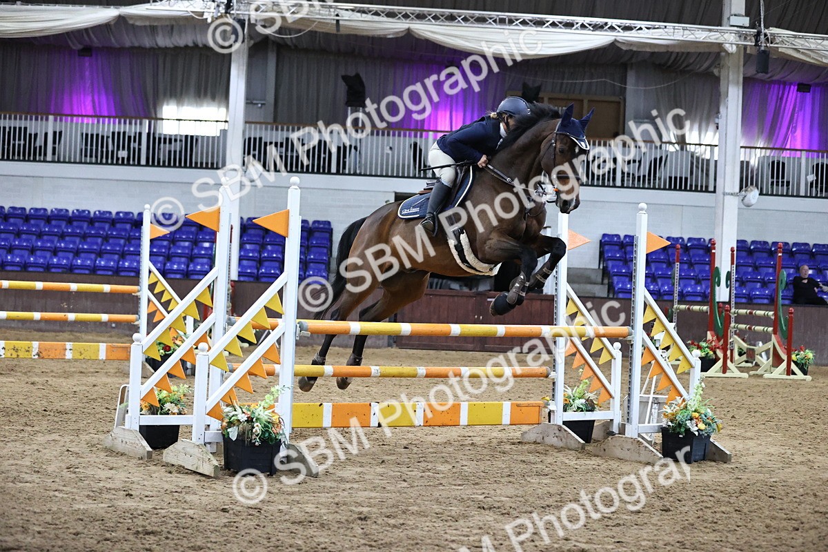 SBM_001809 - Class 4 - Senior Newcomers - 1.10m Open