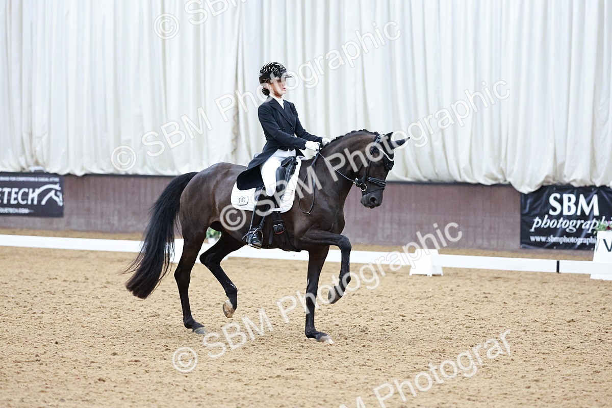 SBM_021221 - Class 14 - FEI Grand Prix - 17.40-18.34