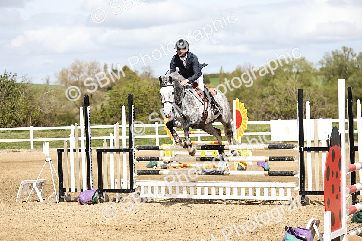 SBM_001078 - Class 4 - Senior Newcomers - 1.10m