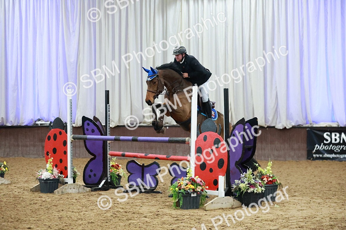 SBM_004620 - Class 17 - Senior Newcomers - 1.10m