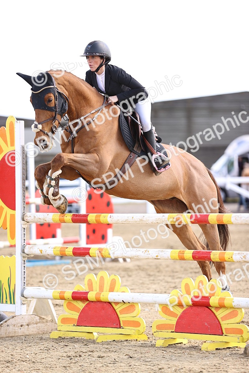 SBM_004311 - Class 17 - Senior Newcomers - 1.10m