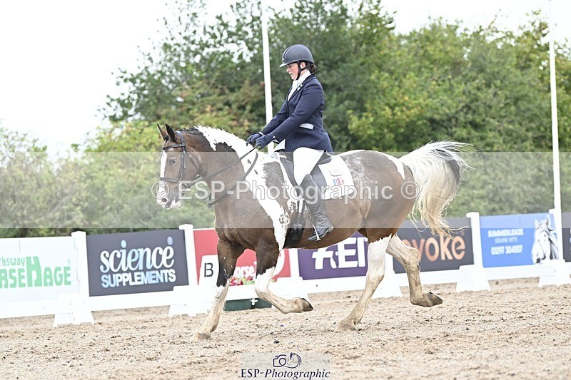 250907-123553-08062 - 080-Rebecca.MorrisSally.XIII