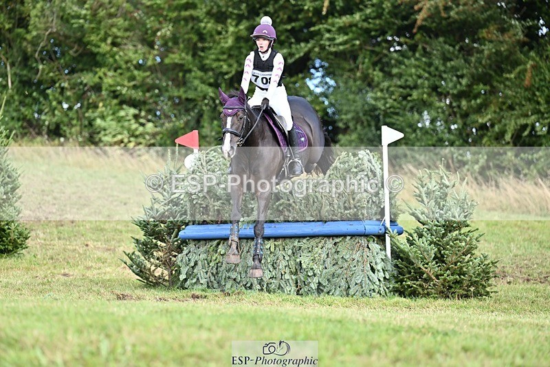 250831-144038-10962 - O-708-Jess.Coombes