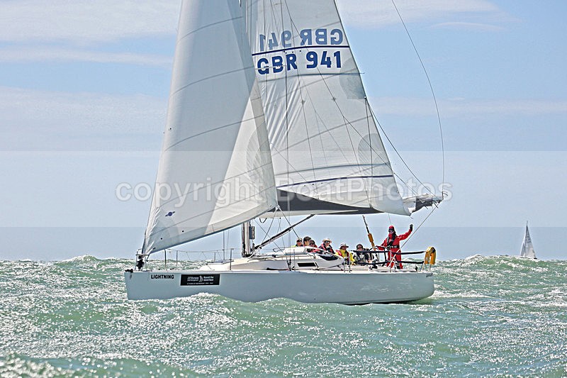 160702 LIGHTENING GBR941 ROUND THE ISLAND Y92A1766_E - ROUND THE ISLAND 2016