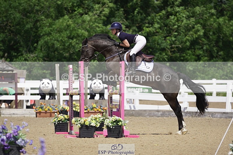 230625A-113202-03688 - Cls 3 Pony Bright Star and 148cm