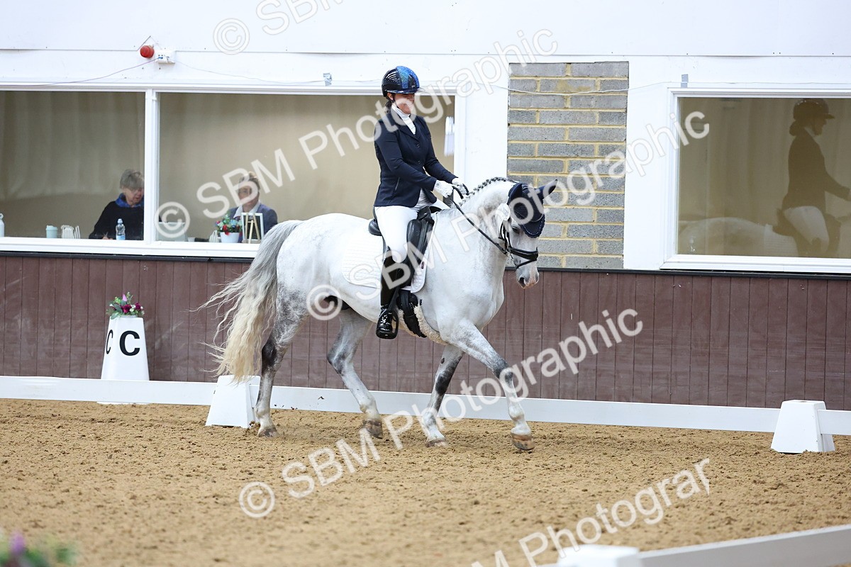 SBM_015909 - Class 15 - Novice FSM - 9.50 - 11.10