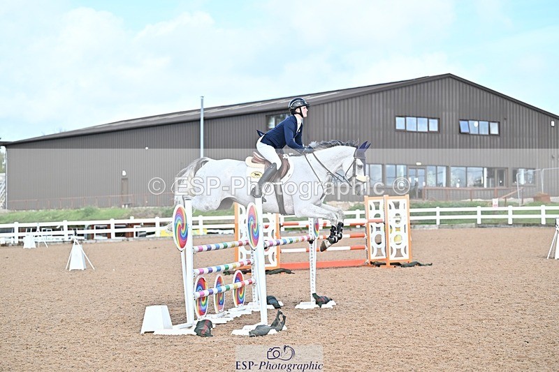 261014-142900-00770 - Cls 07 Snr Fox & 1.20m Open
