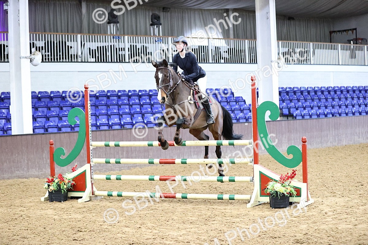 SBM_006308 - Class 16 - Senior Newcomers - 1.10m Open