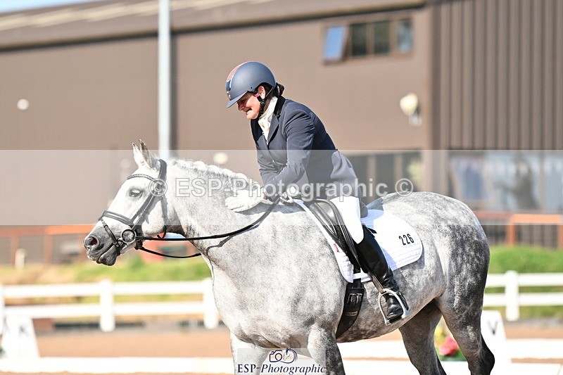 240816A-164359-06258 - 226-Sonya.Fitch-Peyton-THE.GREY.SWALLOW