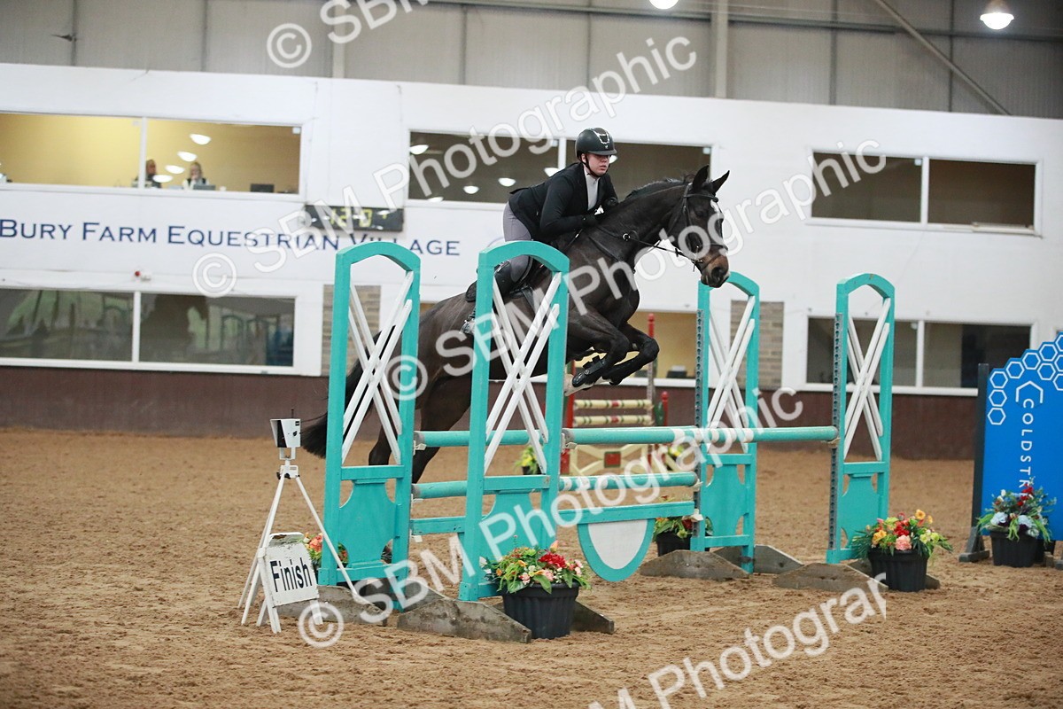 SBM_001101 - Class 4 - Senior Newcomers - 1.10m Open