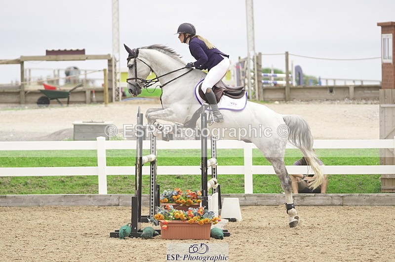 230810A-141404-02646 - Cls 4 1.05m Amateur Quali