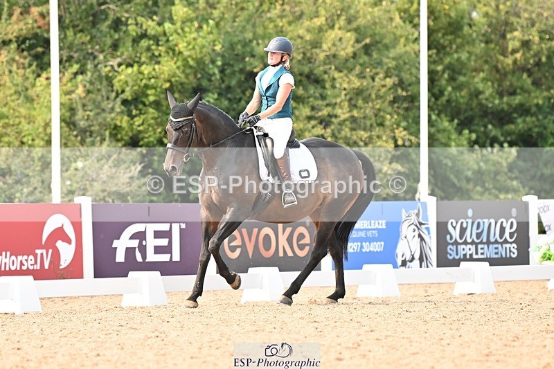 250816-153220-05884 - 036-Georgina.YoungMinuet1v