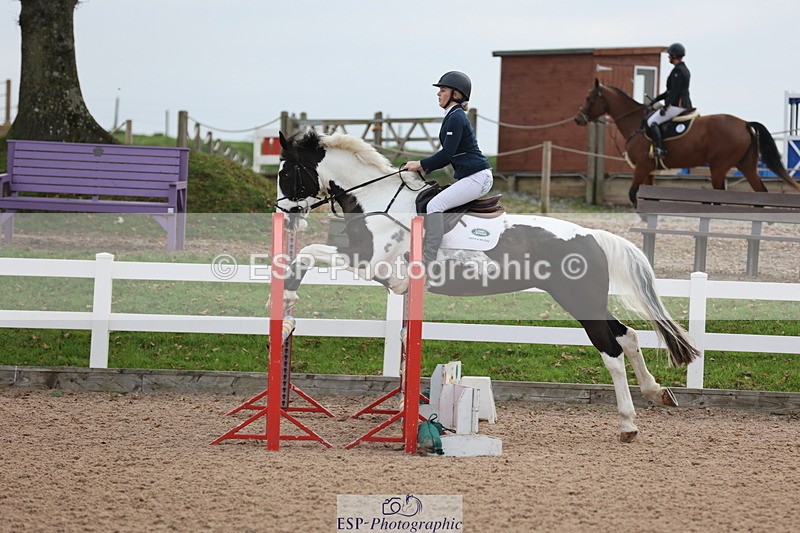 241101A-083724-00319 - FRI Cls 2 British Novice and 90cm Open