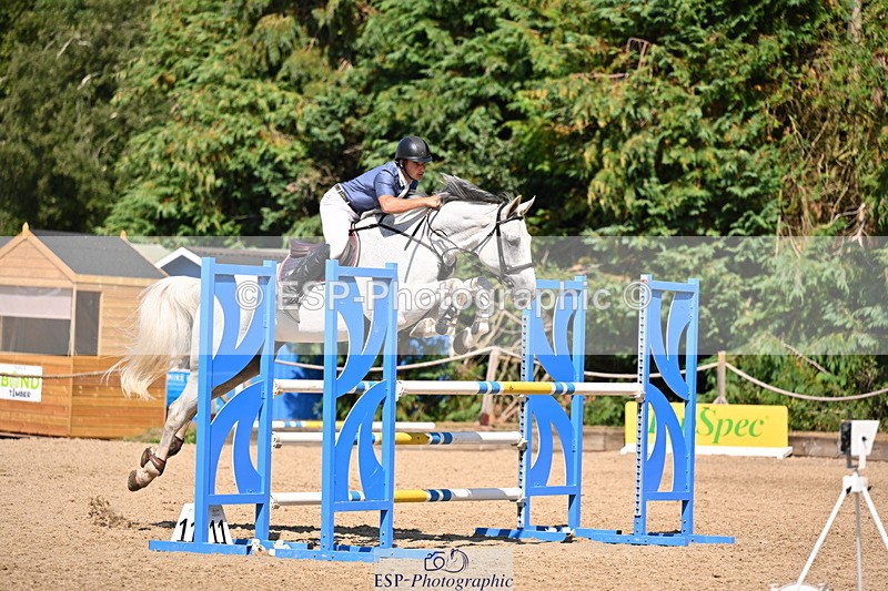 250817A-144847-04694 - Cls 21 Snr Newcomers