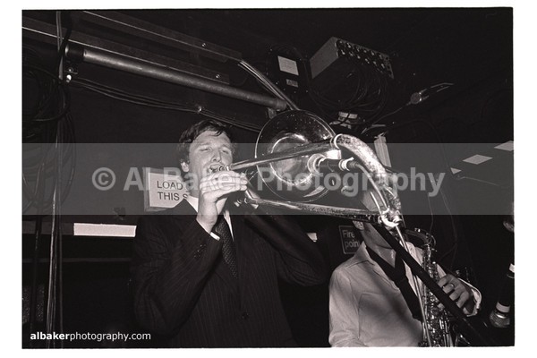 9 - Friends-&-Family @ the-roadhouse 12.07.03