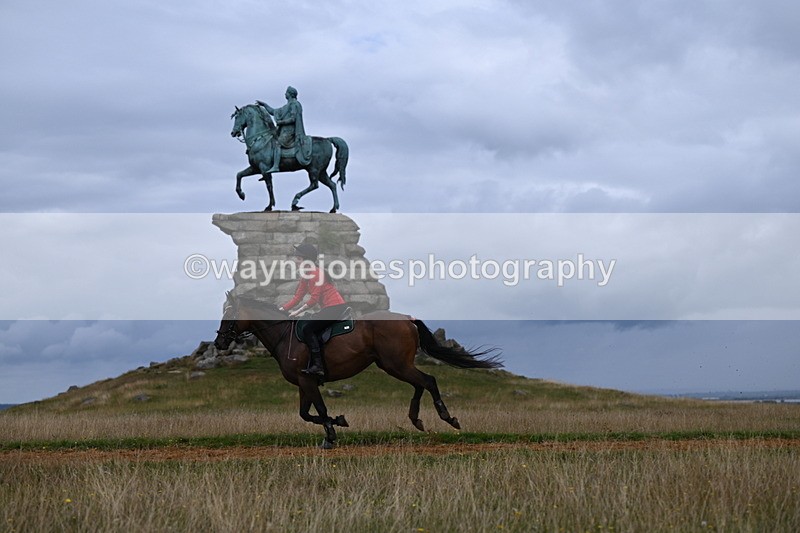 DSC_5923 - Time at Statue 12:17 to 12:44