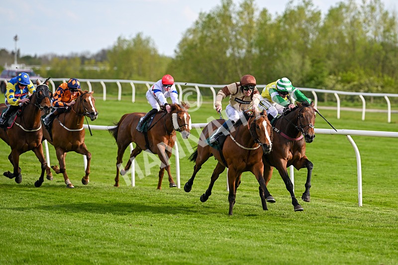 300424-Race 1-Variety Island-2309 - Race 1