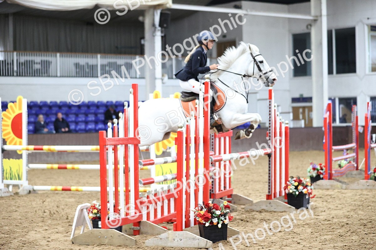 SBM_001189 - Class 5 - Blue Chip Pony Newcomers 1.00m Open