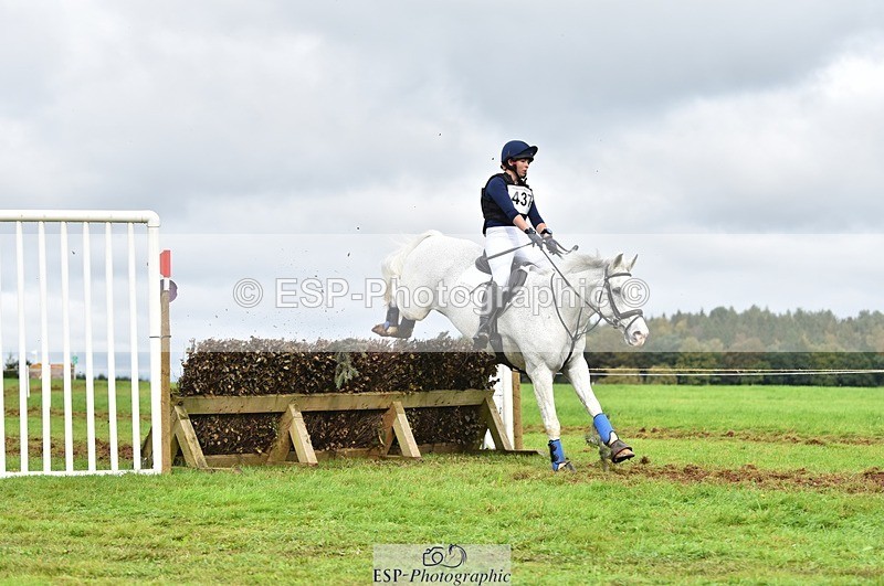 231021-130152-18345 - 437-DONBEG.GREY-Hannah.Underhill-SC+XC