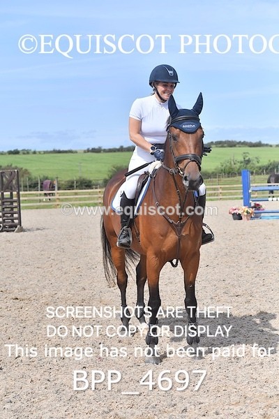 BPP_4697 - CLASS 15 SUN Senior Newcomers/ 1.10m Open