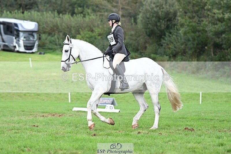 231020-155408-11309 - 509-WOODLANDS.SILVER.CLOUD-Karen.Cowling-DR