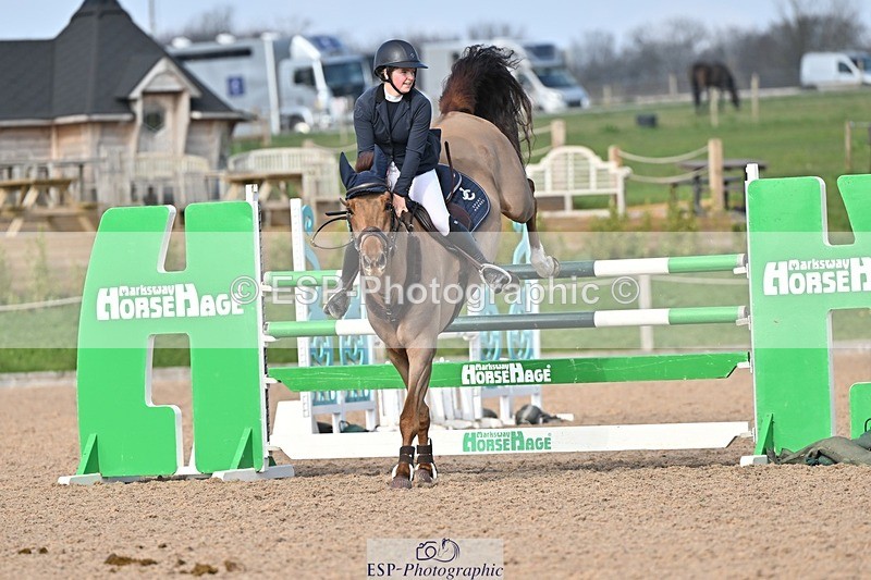 250326-145106-01265 - Cls 6 Foxhunter and 1.20m