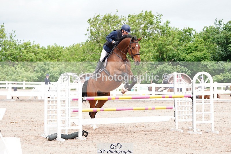 250525-115448-09312 - Cls 33 A&B Snr Disc & 1.00m Open