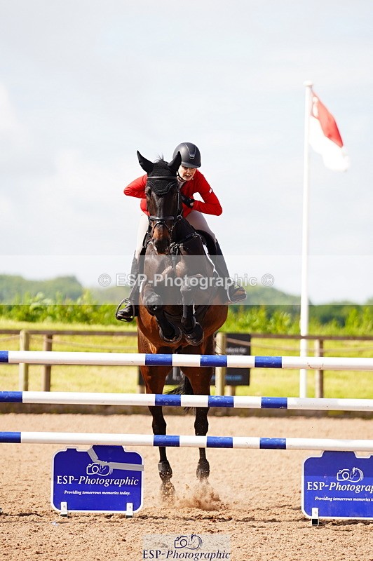 240526A-100756-07306 - Cls 25 National 1.30m Open