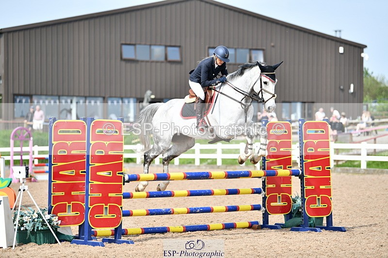 240511A-155811-14235 - Cls 25 British Novice and 90cm Open