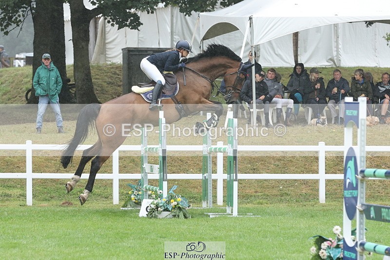 250830A-132413-06663 - Cls 16 Snr Newcomers and 1.10m Open