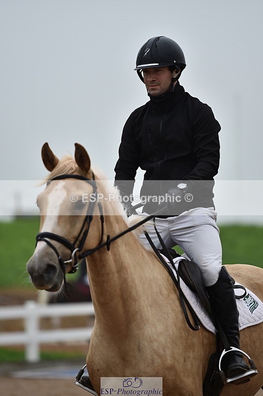 220829A-160302-00134 - 70cm Classes 3a 3b & 4